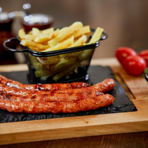 Meniu Cârnați (AGF) 3b+cartofi prăjiți