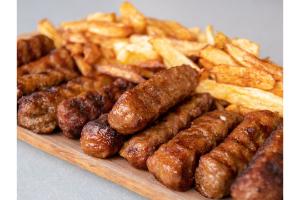 Platou mici cu muștar și cartofi prăjiți – 1,5 kg