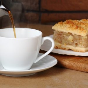 Espresso scurt/lung + Placinta cu mere